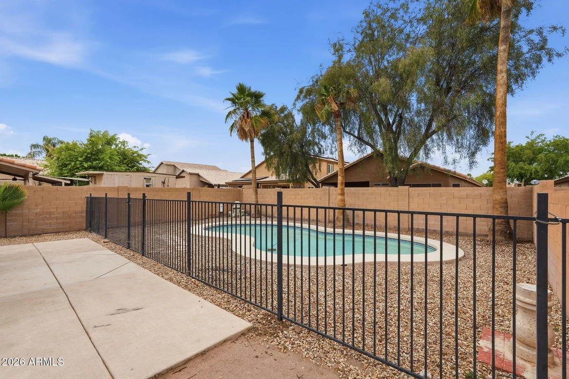 Photo of 16218 W DAVIS Road