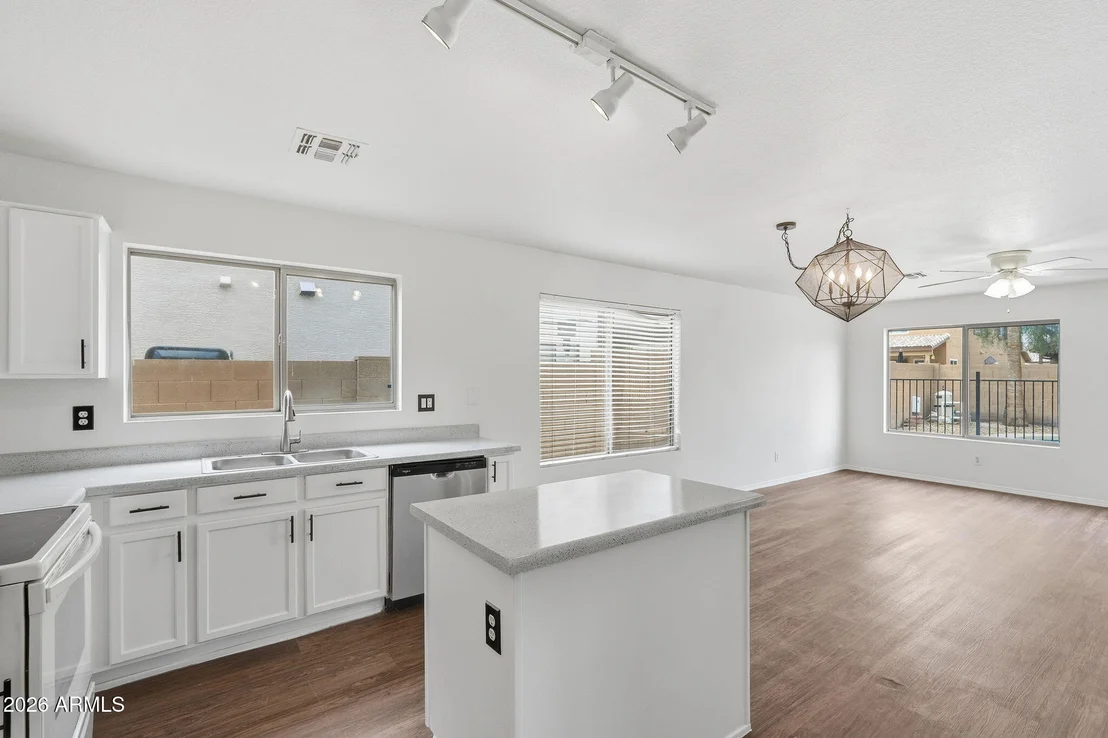 Photo of 16218 W DAVIS Road
