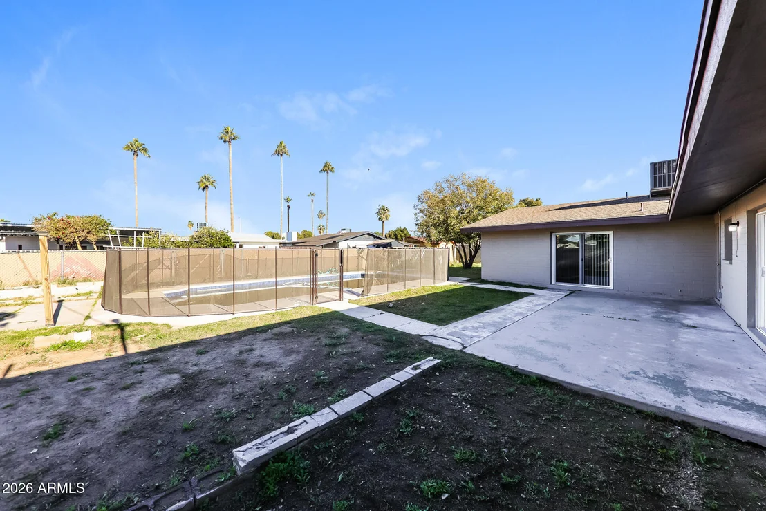 Photo of 6218 W WOLF Street