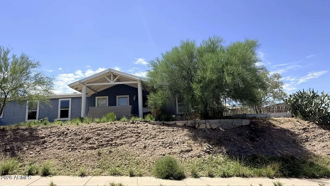 Photo of 609 W ANDREA Circle