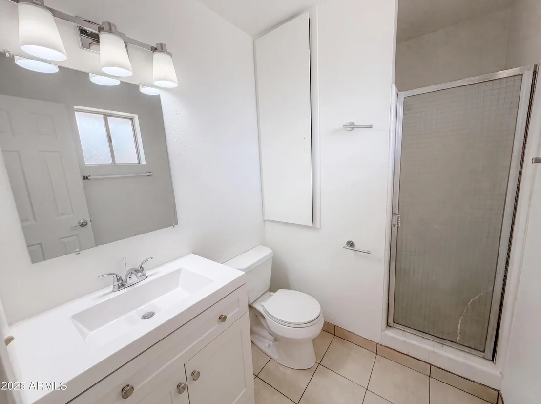 Photo of 438 N ASH --