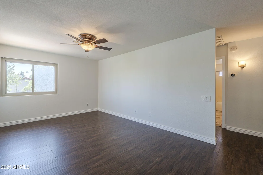 Photo of 15828 N 10TH Place
