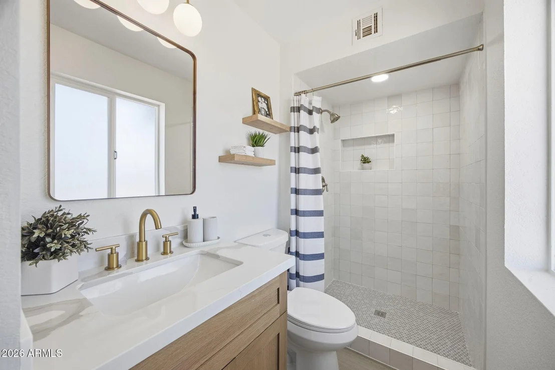 Photo of 1215 W WESCOTT Drive