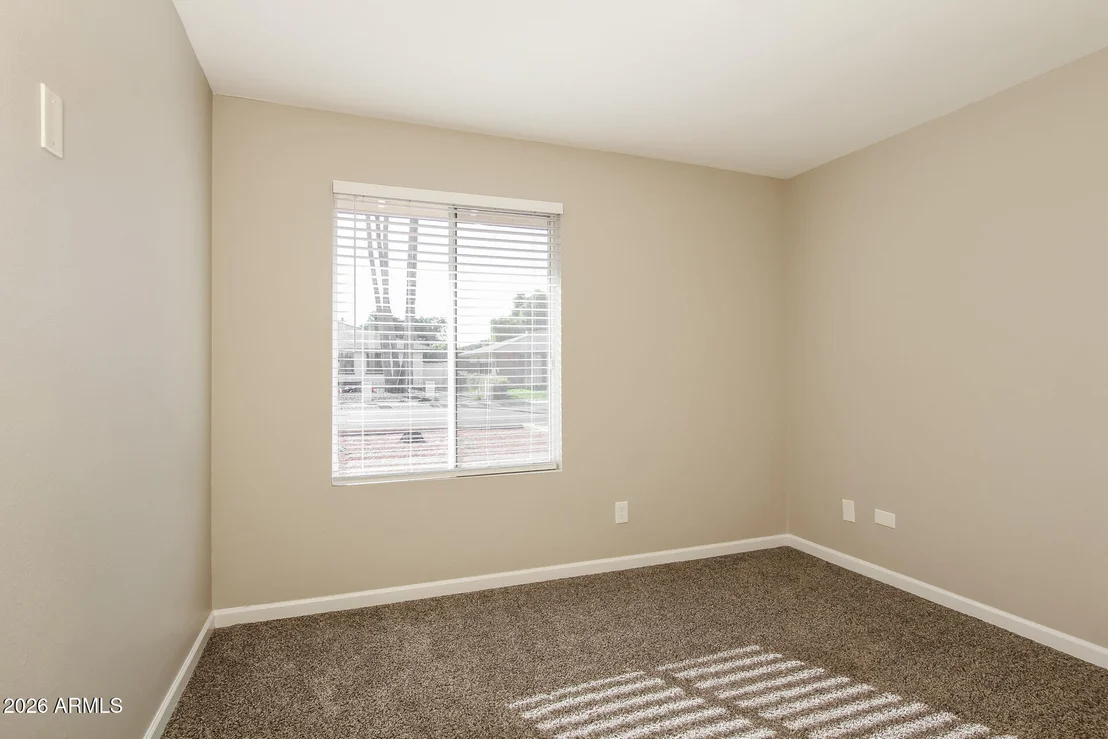 Photo of 3902 W DAVIDSON Lane