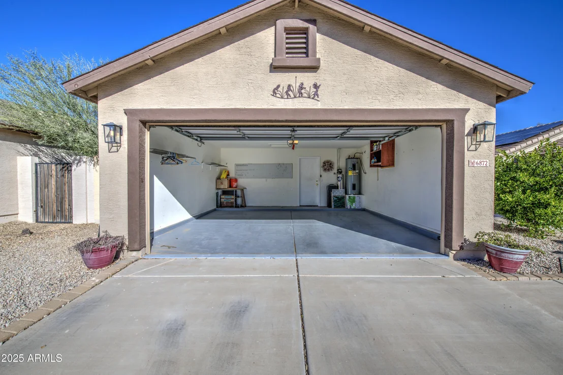 Photo of 6872 E PINE Way