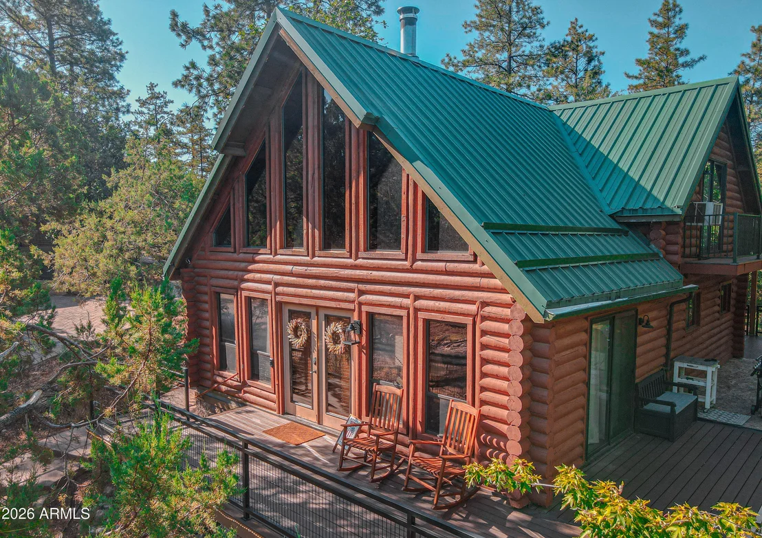 Photo of 6653 W RIDGE Road