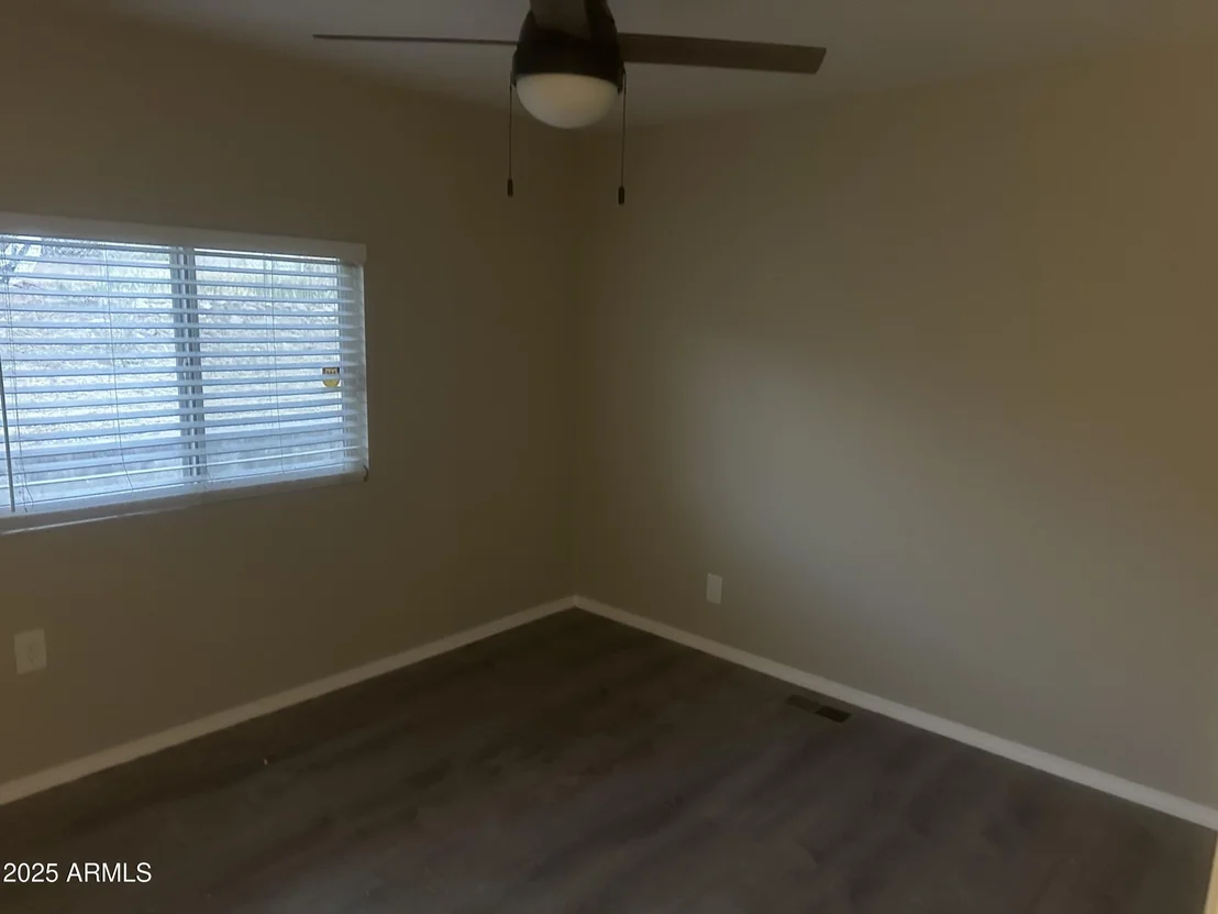 Photo of 76 W SUNSET Drive