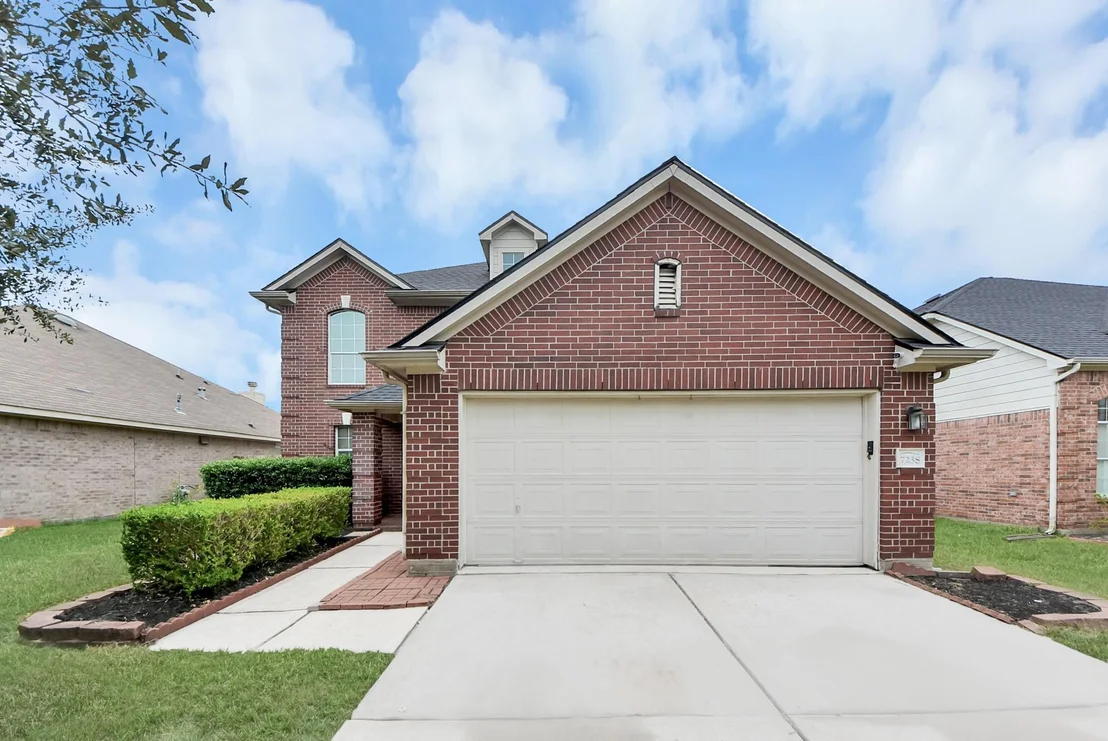 Photo of 7238 Foxshadows Lane