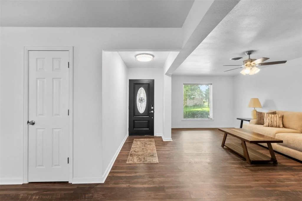 Photo of 4108 Pine Shadows Street