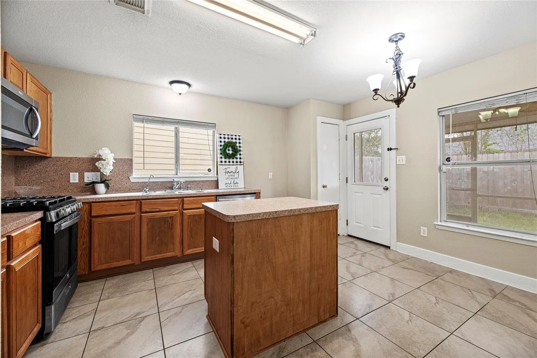 Photo of 5715 Silver Oak Drive