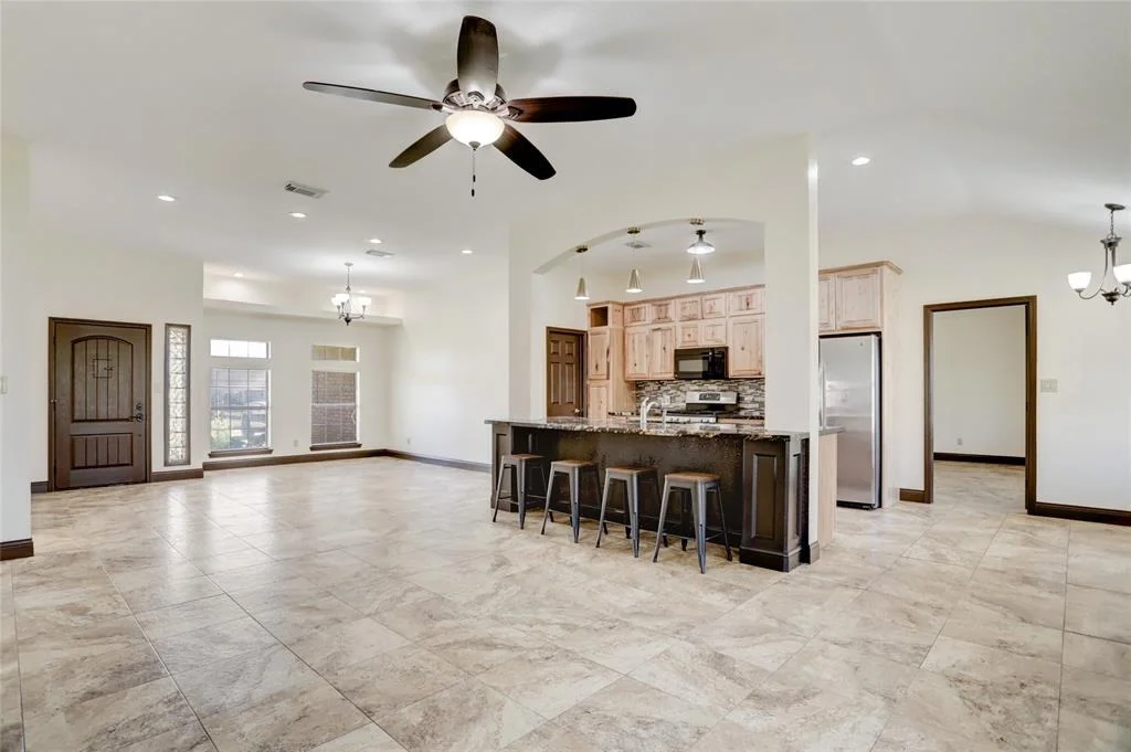 Photo of 1004 Mockingbird Lane