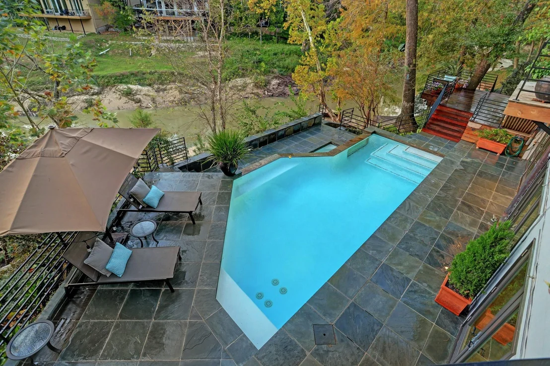 Photo of 2003 Arrowwood Circle N
