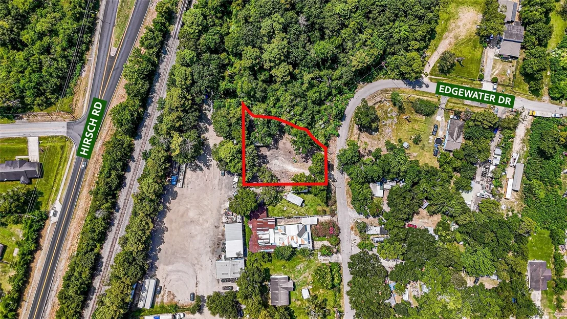 Photo of 4906 Edgewater Drive