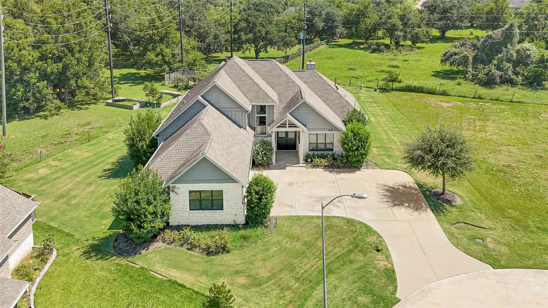 Photo of 32703 Warbler Court