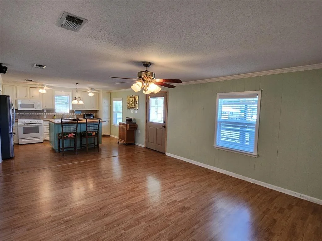 Photo of 2365 W Bayshore Drive