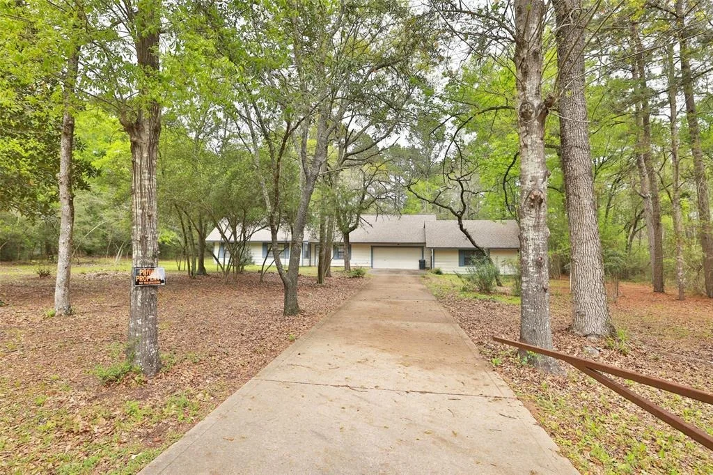 Photo of 9239 Walnut Road