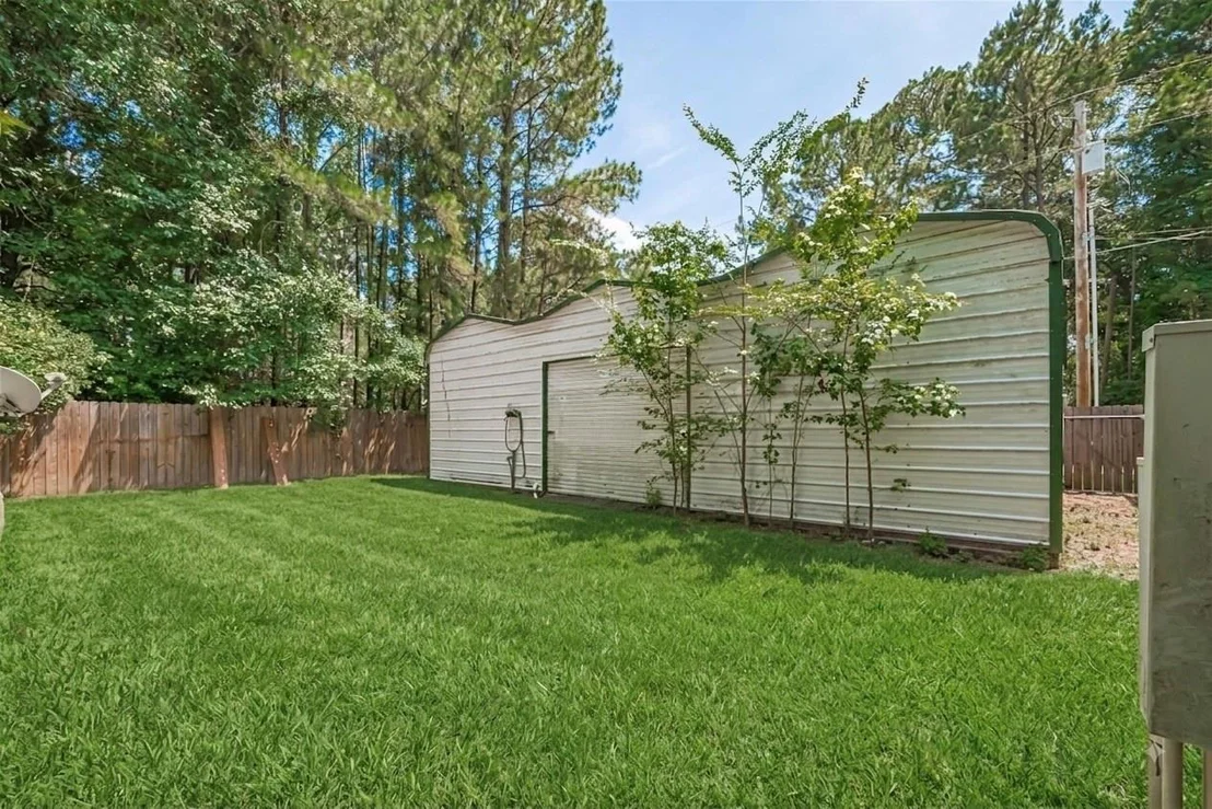 Photo of 477 Canadian Dr