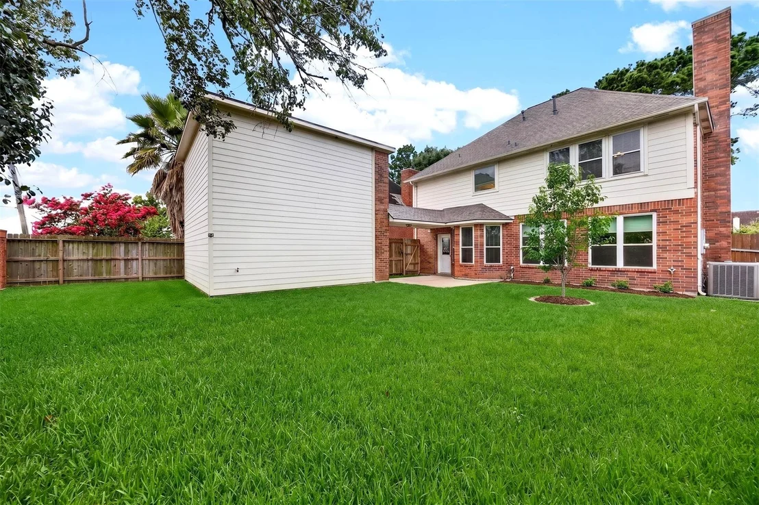 Photo of 5718 Henniker Drive