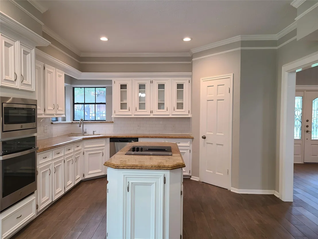 Photo of 6111 Hampton Way Court