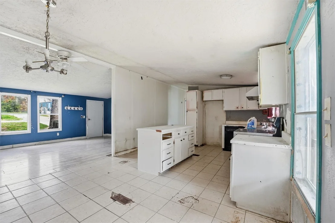 Photo of 16933 W Hammon