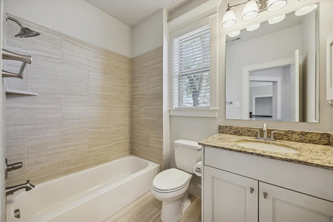 Photo of 1802 Wakefield Drive