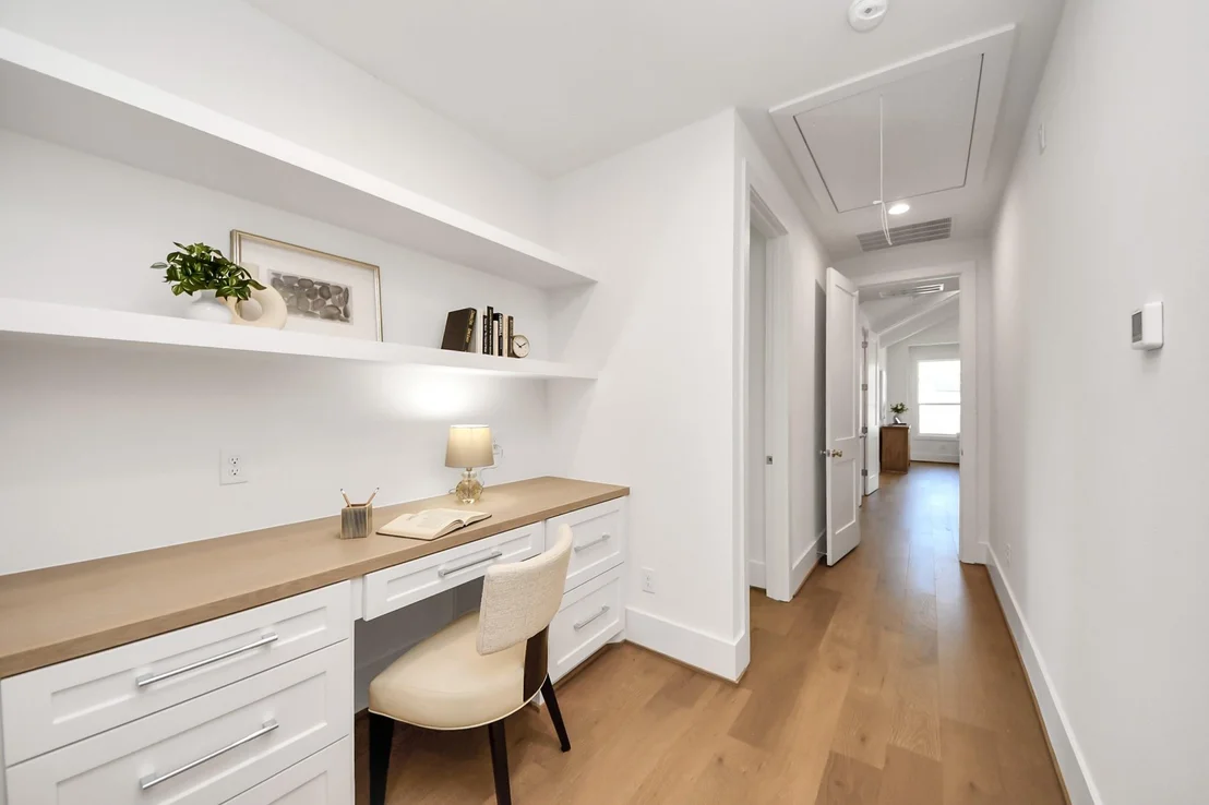 Photo of 1623 Viking Drive
