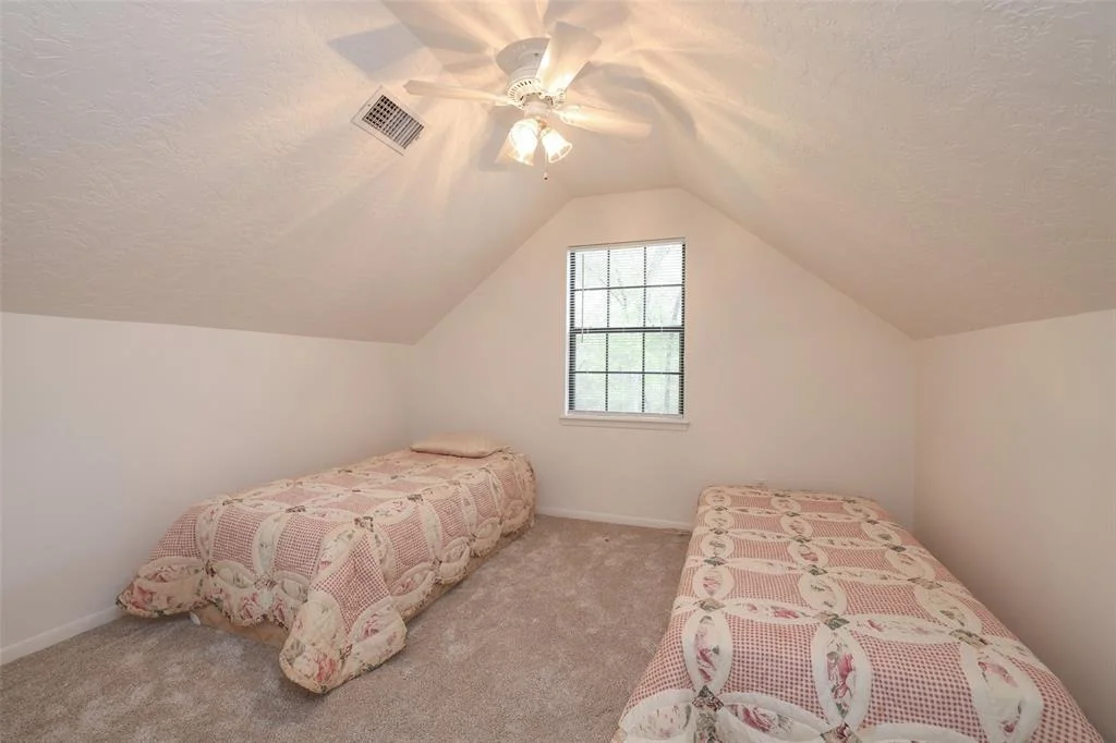 Photo of 9239 Walnut Road