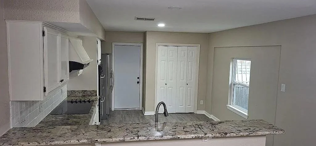 Photo of 12007 Fairpoint Drive