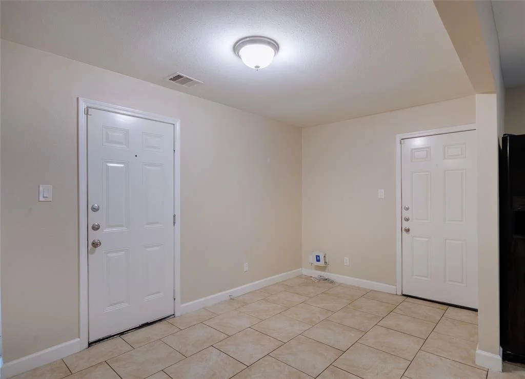 Photo of 6319 Winfield Road
