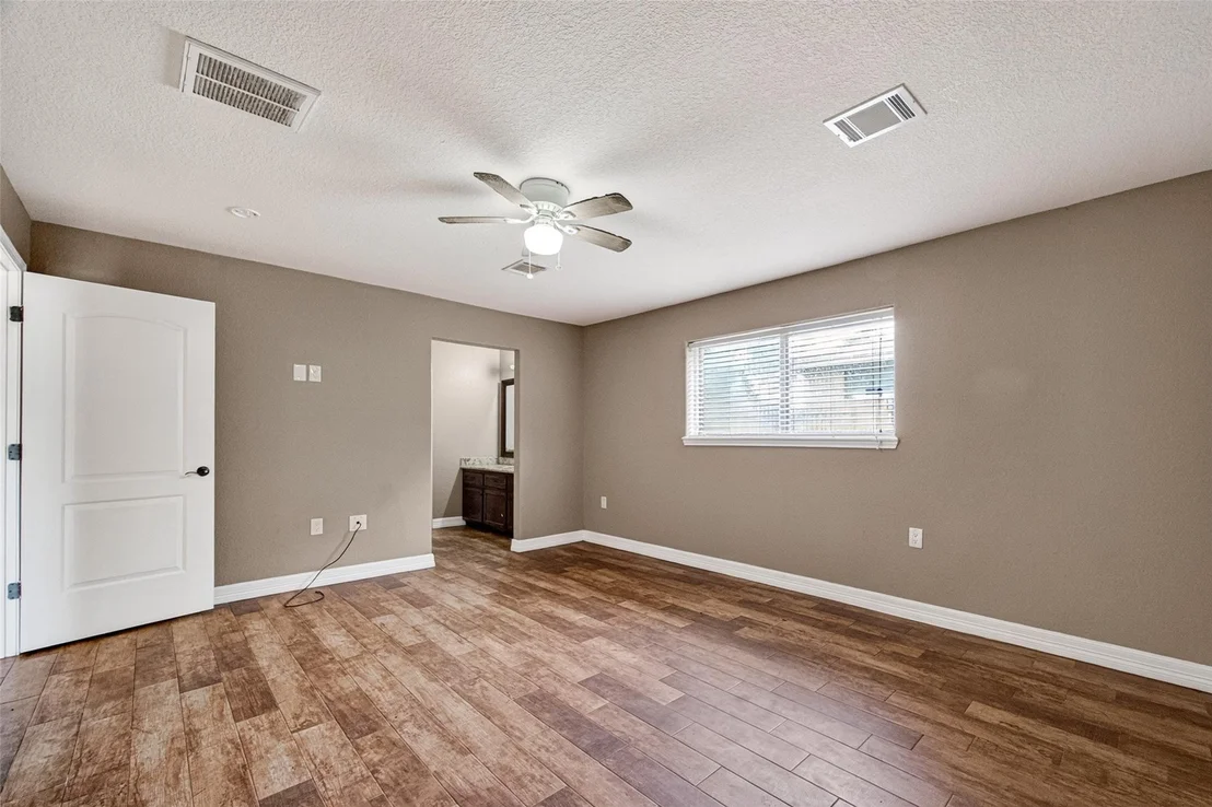 Photo of 12839 Eastbrook Drive