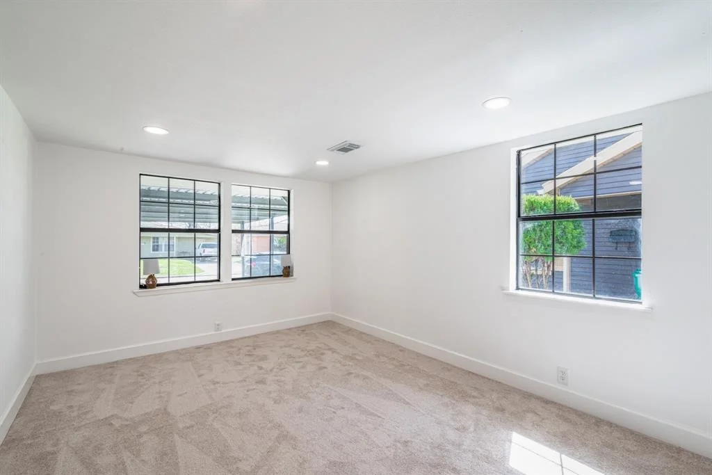 Photo of 2411 Camille Street
