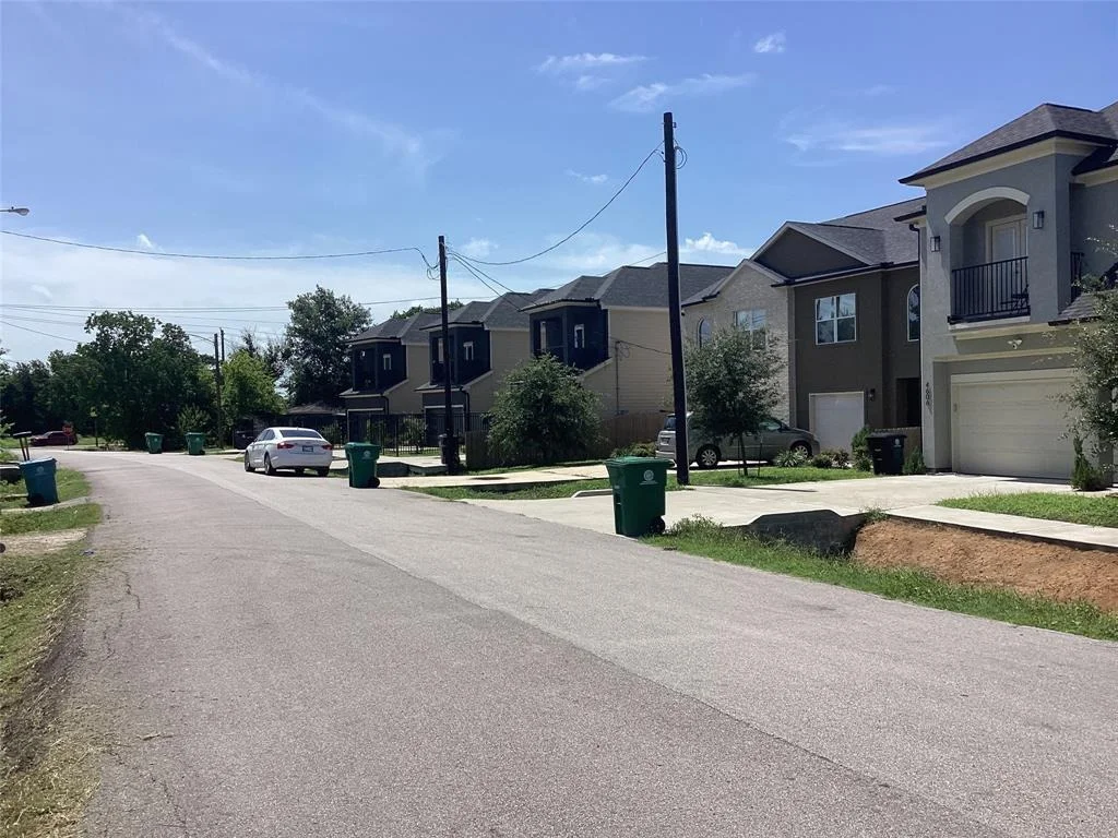 Photo of 4601 Redbud Street