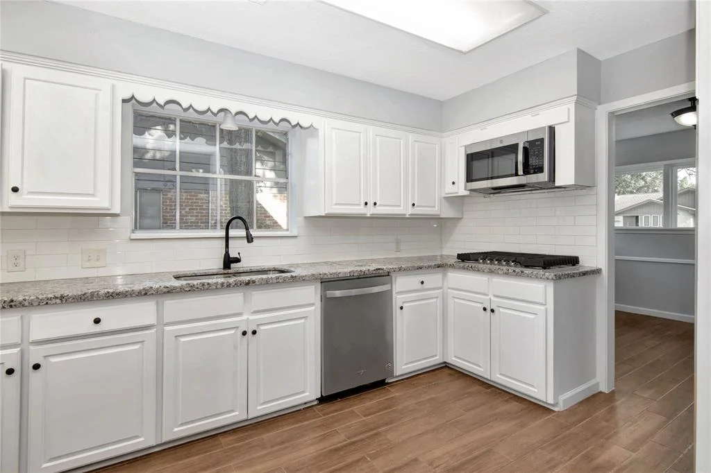 Photo of 427 Pebblebrook Drive
