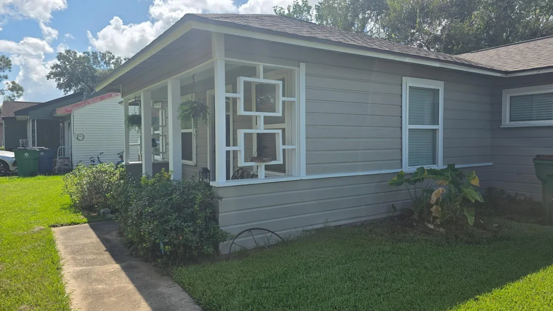 Photo of 1208 Chevy Chase Drive
