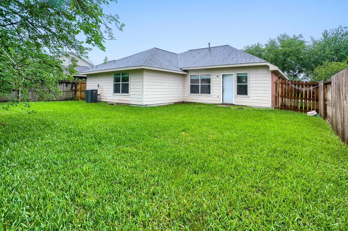 Photo of 548 Small Cedar Drive