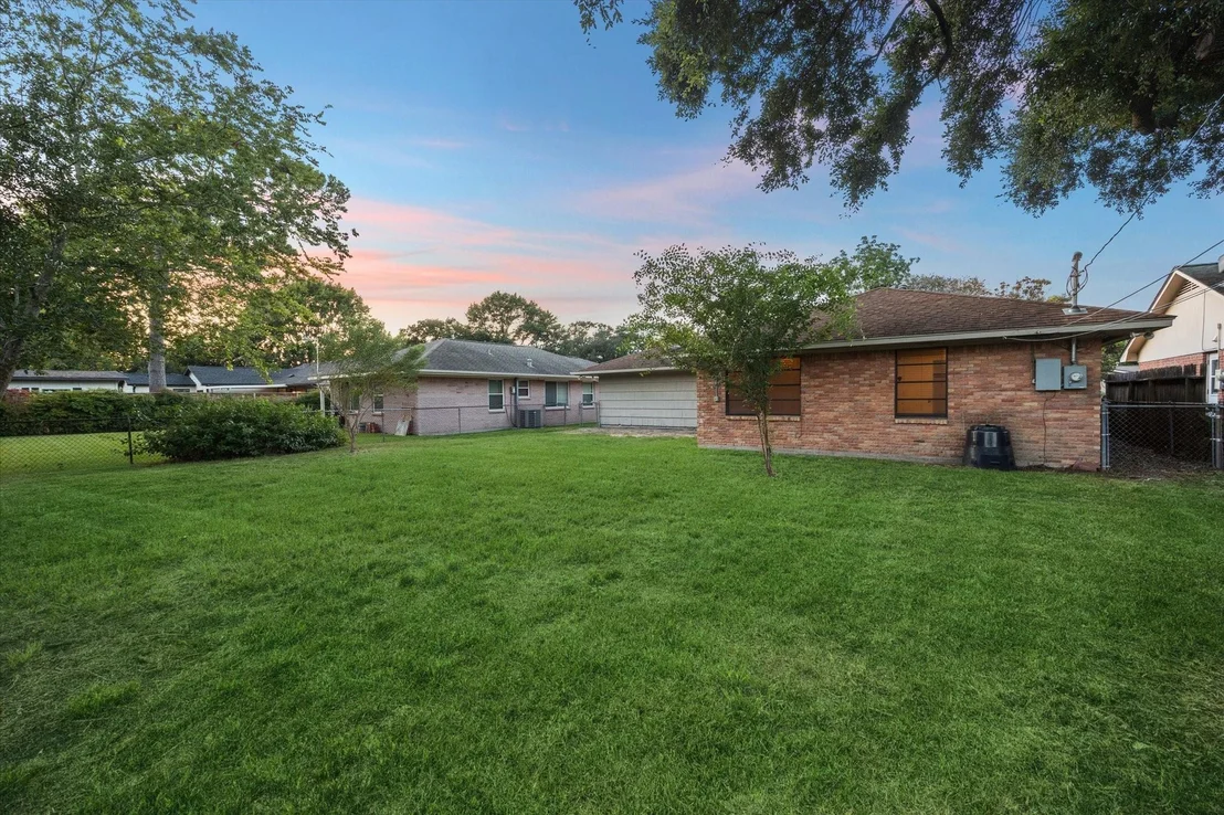 Photo of 5317 Viking Drive