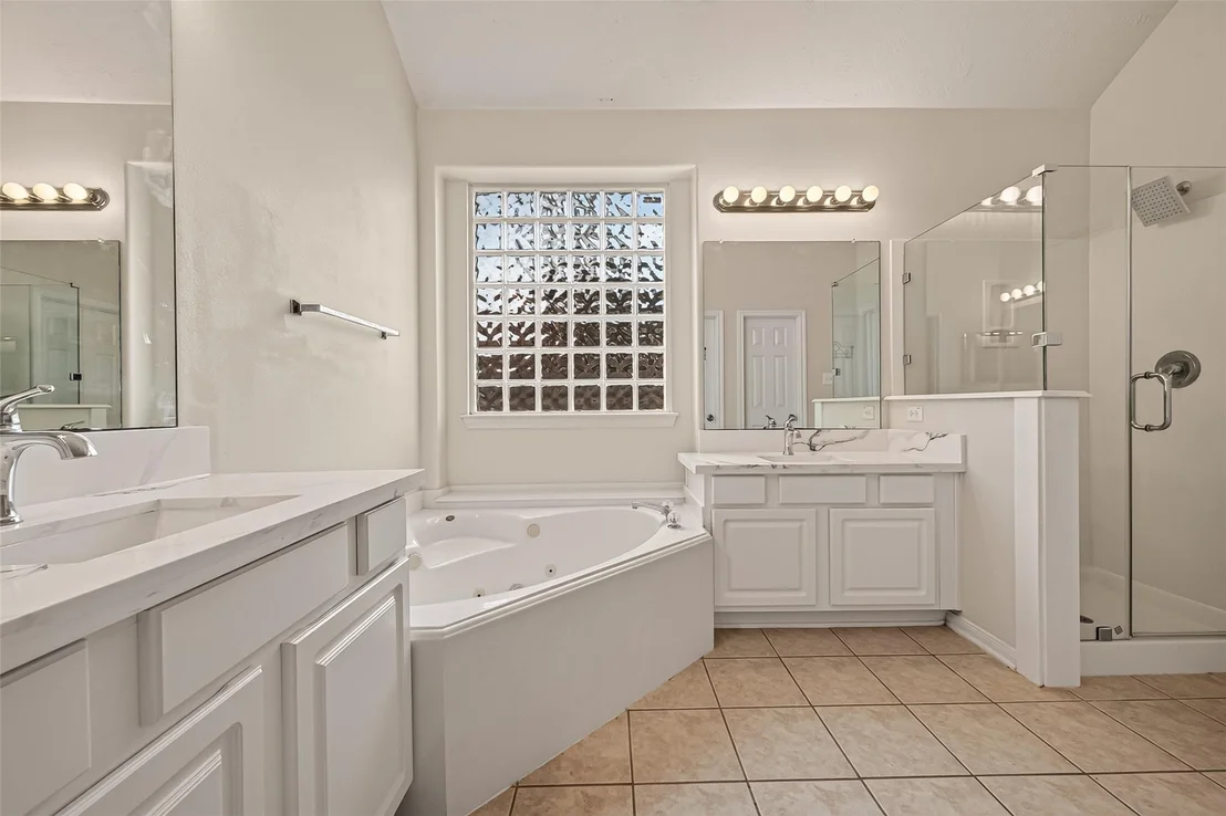 Photo of 14207 Rolling Hills Lane