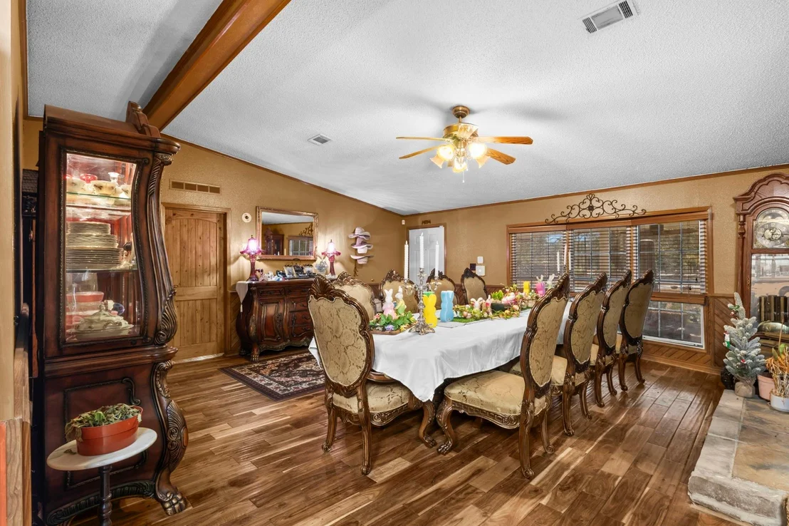 Photo of 5912 Mesquite Dr
