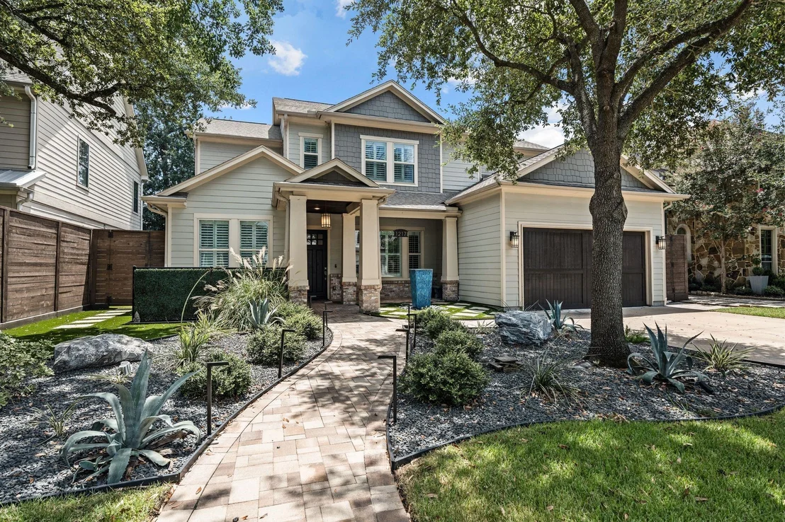 Photo of 1217 Chippendale Road