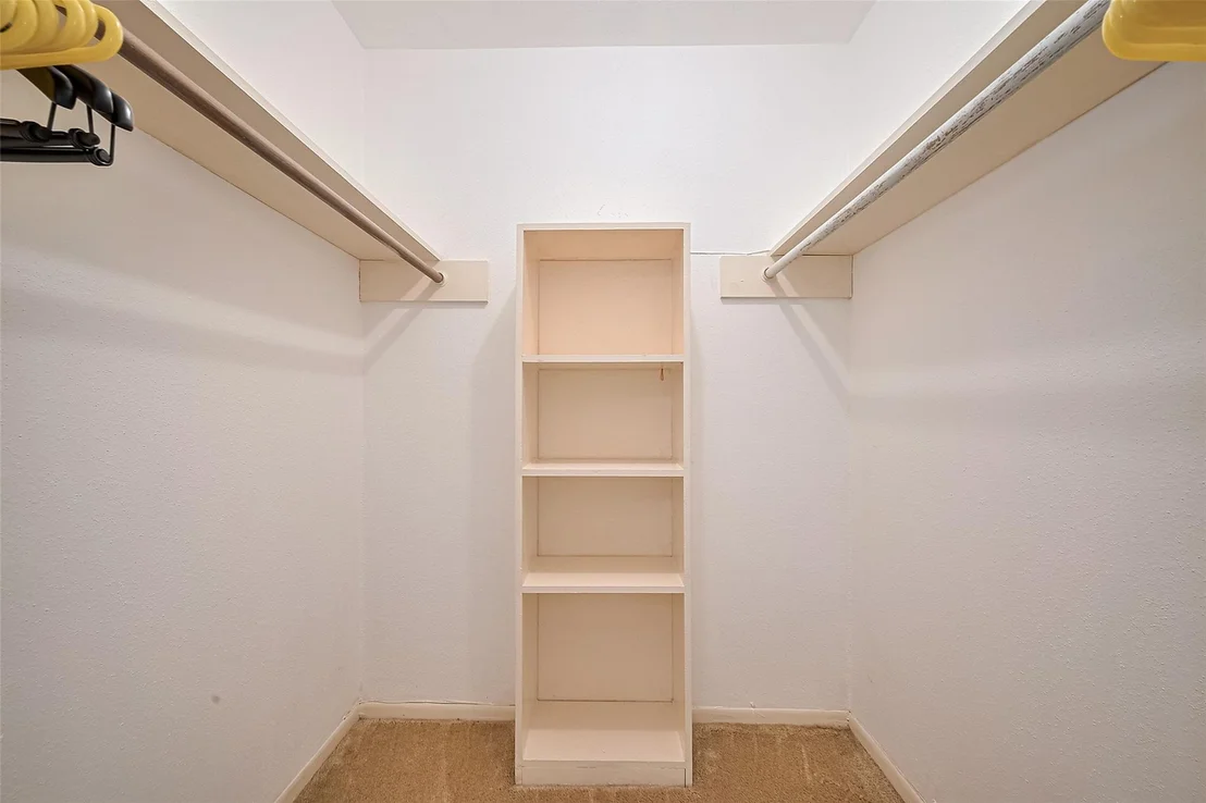 Photo of Unit 33 at 7575 Katy Freeway
