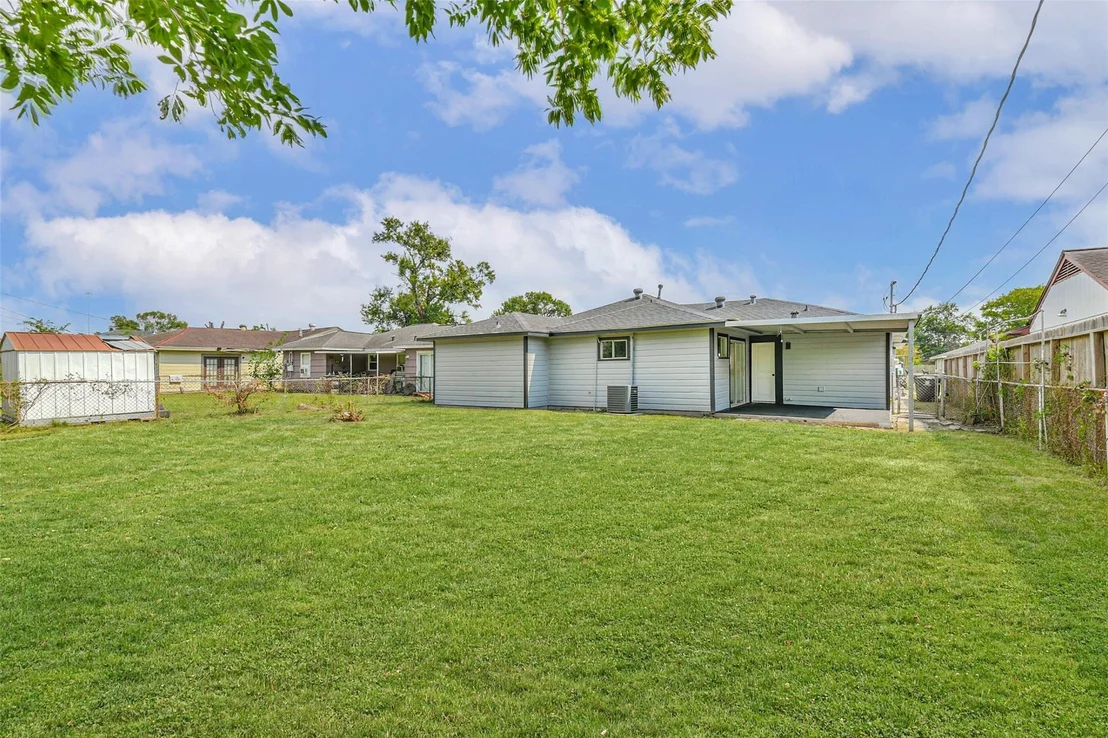 Photo of 8711 Othello Street
