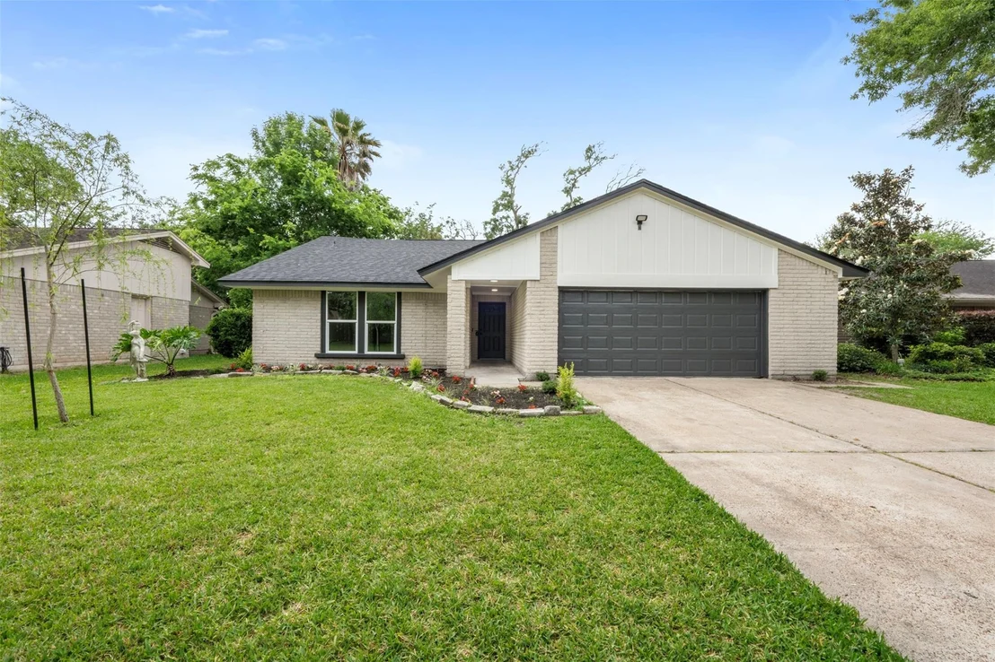 Photo of 16230 Dunmoor Drive