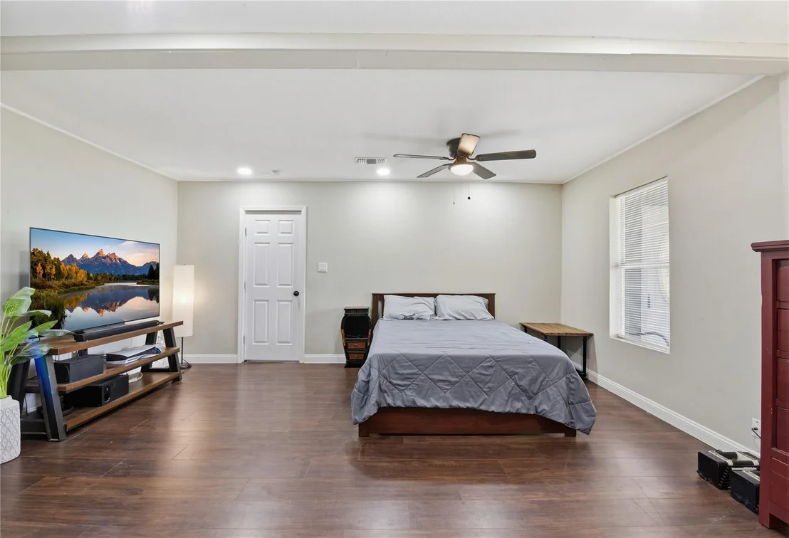 Photo of 2217 Creston Drive