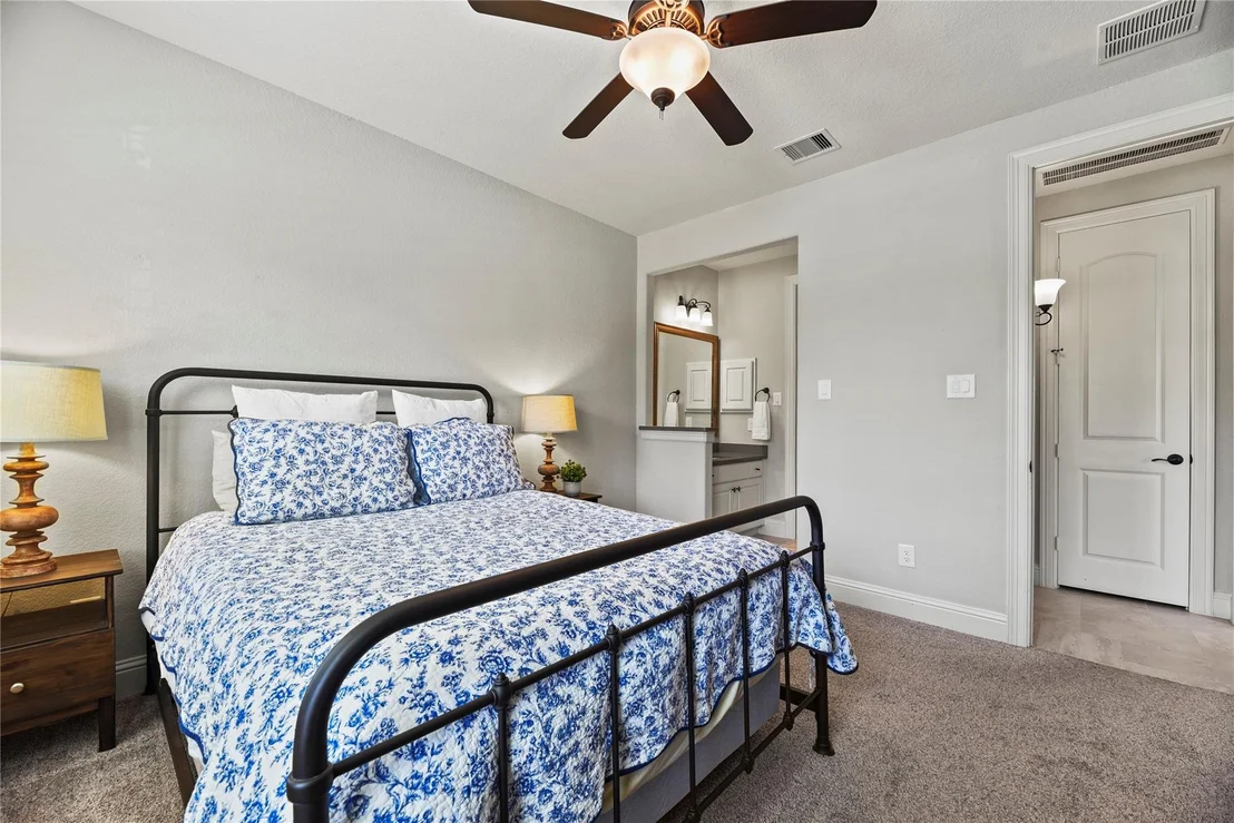 Photo of 1002 Pleasant Pines Lane