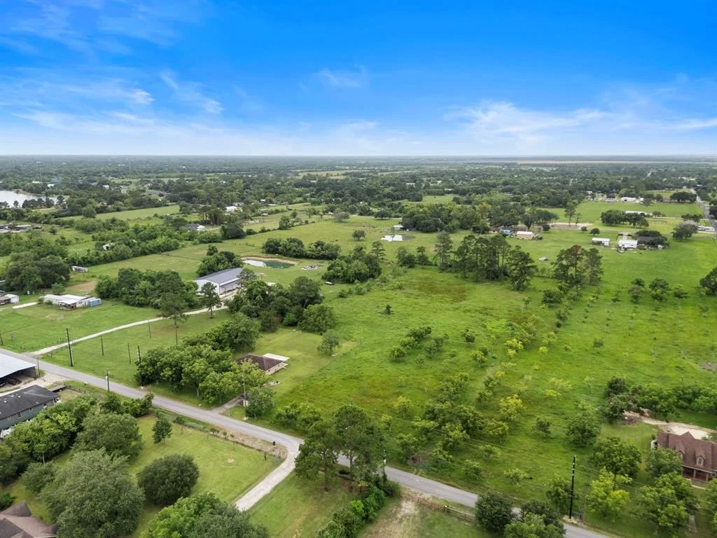 Photo of 17311 Auction Barn Rd