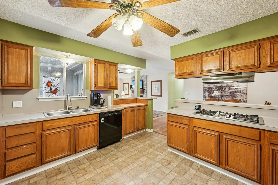 Photo of 2918 Crest Park Drive