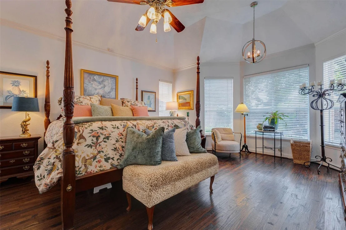 Photo of 1519 Darnley Lane