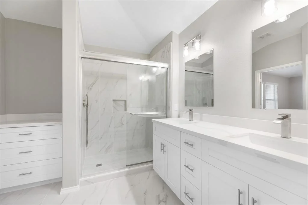 Photo of 20231 Niagara Falls Drive