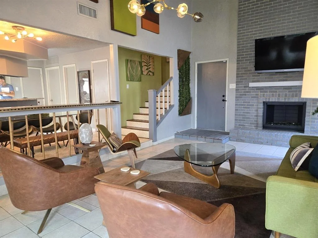 Photo of 2203 Dowling Drive