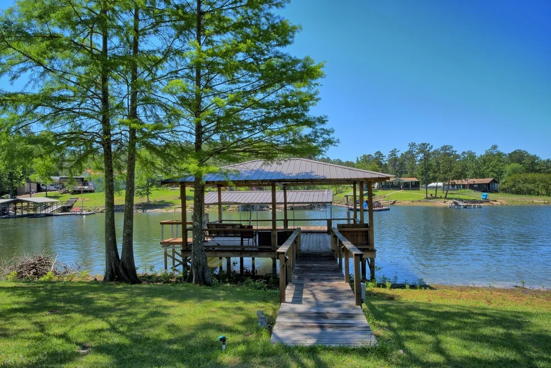Photo of 203 Whispering Pine